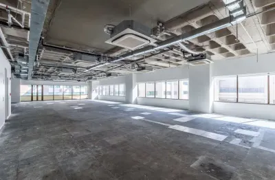 Sala comercial na rua fidêncio ramos, n. 329 - cj 91 • 377 m²