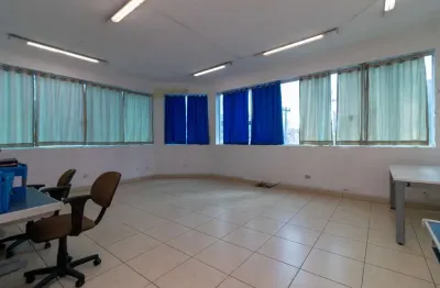Sala comercial na rua engenheiro pegado, n. 1321 - sala 3 • 34 m²