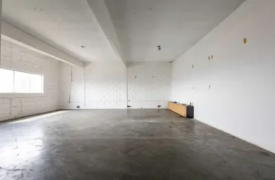 Prédio comercial na estrada do campo limpo, n. 1012 • 75 m²