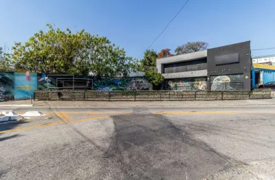 Galpão na avenida engenheiro caetano álvares, n. 3100 • 2439 m²