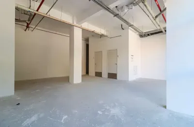 Loja na avenida josé estevão de magalhães, n. 50 - loja 2 • 90 m²