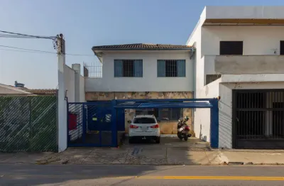 Casa comercial na rua professor guilherme belfort sabino, n. 586 • 203 m²