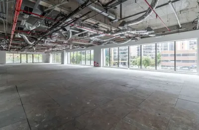 Sala comercial na alameda vicente pinzon, n. 51 - cj 102 • 650 m²