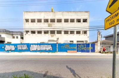 Prédio comercial na avenida agenor couto de magalhães, n. 475 • 2465 m²
