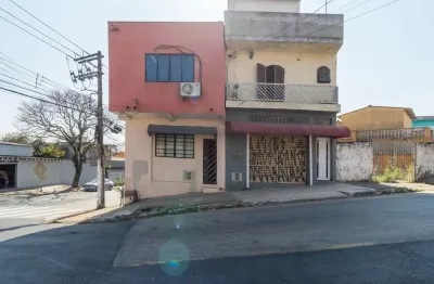 Casa comercial na rua virgínia de miranda, n. 1 • 84 m²