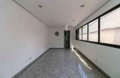 Sala comercial na avenida fagundes filho, n. 77 - sala 21 • 30 m²