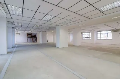 Sala comercial com 5 salas para alugar na Rua Líbero Badaró, 158, Centro, São Paulo