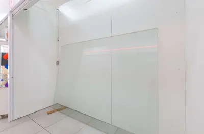 Ponto comercial com 1 sala para alugar na Rua General Carneiro, 235, Centro, São Paulo