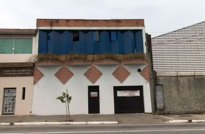 Prédio comercial na avenida padres olivetanos, n. 543 • 1200 m²