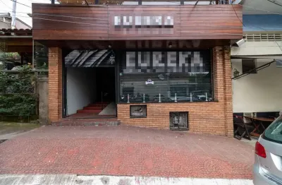 Casa comercial na rua fradique coutinho, n. 1332 • 300 m²