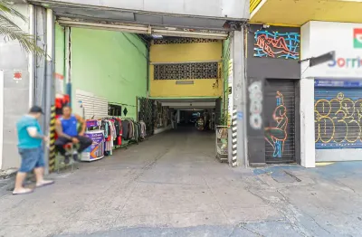 Prédio comercial na rua das palmeiras, n. 254 • 580 m²