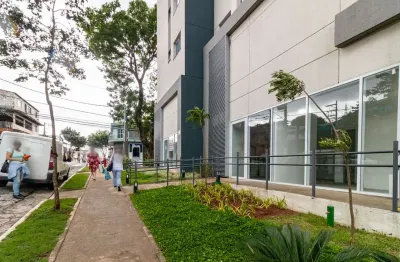 Ponto comercial para alugar na Rua Carolina Maria de Jesus, 88, Vila Tolstoi, São Paulo