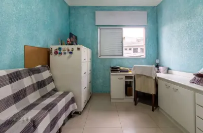 Prédio comercial na avenida elísio teixeira leite, n. 794 • 110 m²