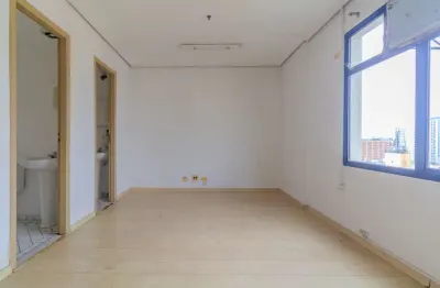 Sala comercial na largo padre péricles, n. 145 - sala 122 • 33 m²