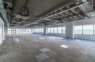Sala comercial na rua fidêncio ramos, n. 329 - cj 94 • 377 m²