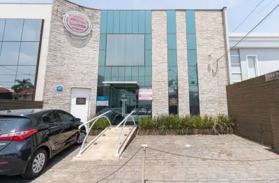 Casa comercial na avenida brigadeiro luís antônio, n. 4225 • 281 m²