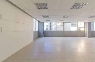 Sala comercial na rua vinte e quatro de maio, n. 77 - conjunto 703 • 120 m²