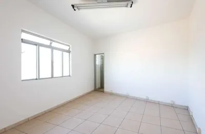 Sala comercial na avenida itaberaba, n. 3231 - suoerior • 150 m²