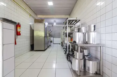 Prédio comercial na estrada do m'boi mirim, n. 2089 - casa 2 • 200 m²