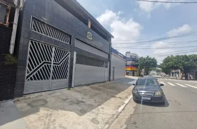 Casa comercial na avenida maria cursi, n. 547 • 650 m²