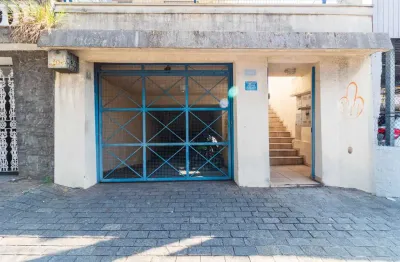Casa comercial na avenida pedro bueno, n. 900 • 236 m²