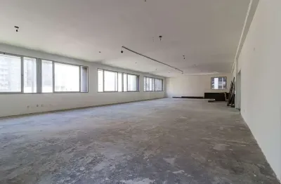 Sala comercial na avenida paulista, n. 777 - conjunto 31 e 32 • 400 m²