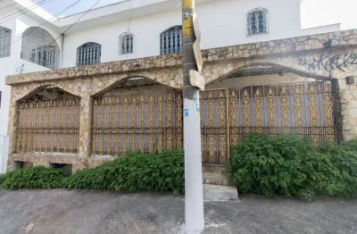 Casa comercial com 9 salas para alugar na Rua Braço da Cruz, 55, Jardim Triana, São Paulo