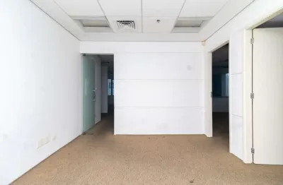 Sala comercial na rua doutor renato paes de barros, n. 778 - conjunto 62 • 125 m²