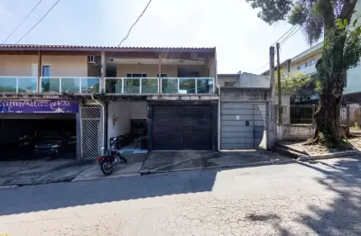 Galpão na estrada galvão bueno trigueirinho, n. 283 - a loja 1 • 35 m²