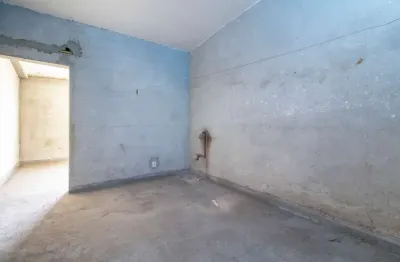 Prédio comercial na avenida rio mirivaí, n. 23 - sala 06 • 30 m²