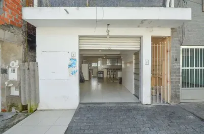 Casa comercial na rua benjamin vieira da silva, n. 61 • 70 m²