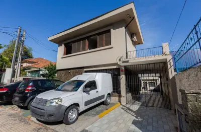 Casa comercial com 9 salas para alugar na Rua Gomes Freire, 140, Lapa, São Paulo