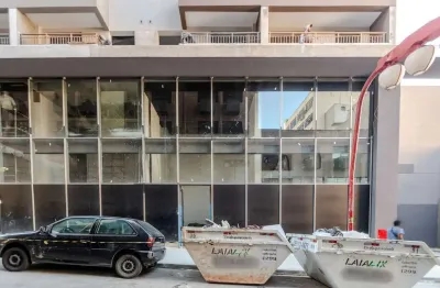 Loja na rua américo de campos, n. 45 - loja 2 • 225 m²