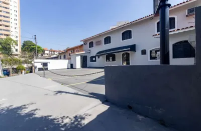 Casa comercial com 5 salas para alugar na Rua Henrique Chaves, 459, Jardim Ester, São Paulo