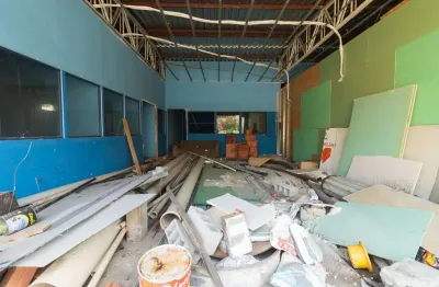Loja em posto na avenida engenheiro billings, n. 1729 - loja 03 • 141 m²