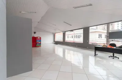 Sobreloja na avenida doutor francisco ranieri, n. 300 • 128 m²