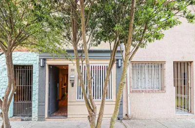 Casa comercial com 5 salas para alugar na Rua Padre Adelino, 108, Quarta Parada, São Paulo
