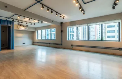 Prédio comercial na avenida macuco, n. 726 - 1805,06,07 • 90 m²