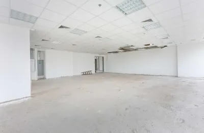 Sala comercial na rua guaraiúva, n. 135 - 18° andar conjunto 181 duplex • 353 m²