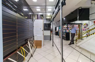 Loja em galeria na rua vinte e cinco de março, n. 821 - box 39, 40 e 41 juntos • 15 m²