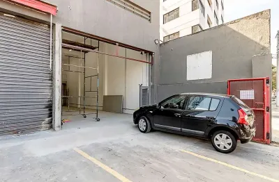 Loja na rua antônio raposo, n. 172 - loja 1 • 174 m²