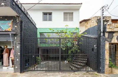 Casa comercial na rua doutor sílvio dante bertacchi, n. 69 • 280 m²