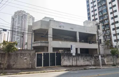 Prédio comercial na rua nova jerusalém, n. 246 • 1180 m²