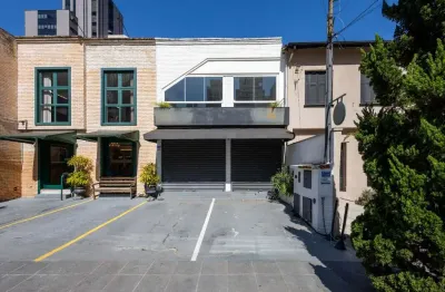 Ponto comercial com 9 salas para alugar na Rua Doutor Virgílio de Carvalho Pinto, 97, Pinheiros, São Paulo