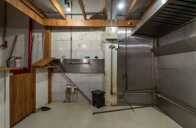 Ponto comercial para alugar na Rua Barão de Iguape, 158, Liberdade, São Paulo