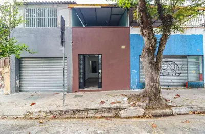 Casa comercial com 9 salas para alugar na Avenida Jurubatuba, 98, Vila Cordeiro, São Paulo