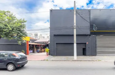 Casa comercial na avenida engenheiro caetano álvares, n. 5610 • 226 m²