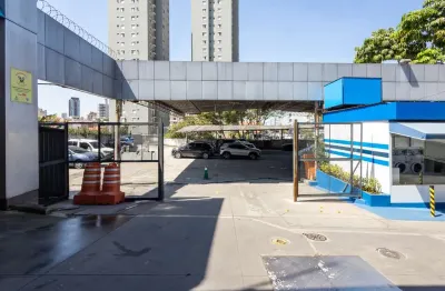 Terreno na rua voluntários da pátria, n. 3550 - estacionamento • 700 m²