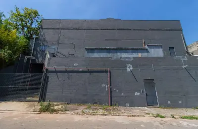 Barracão / Galpão / Depósito com 8 salas para alugar na Rua Frei Liberato de Gries, 501, Parque Ipê, São Paulo