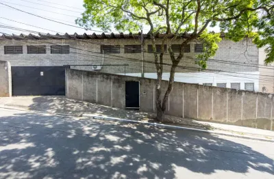Barracão / Galpão / Depósito com 4 salas para alugar na Rua Onofre Silveira, 117, Vila Fachini, São Paulo